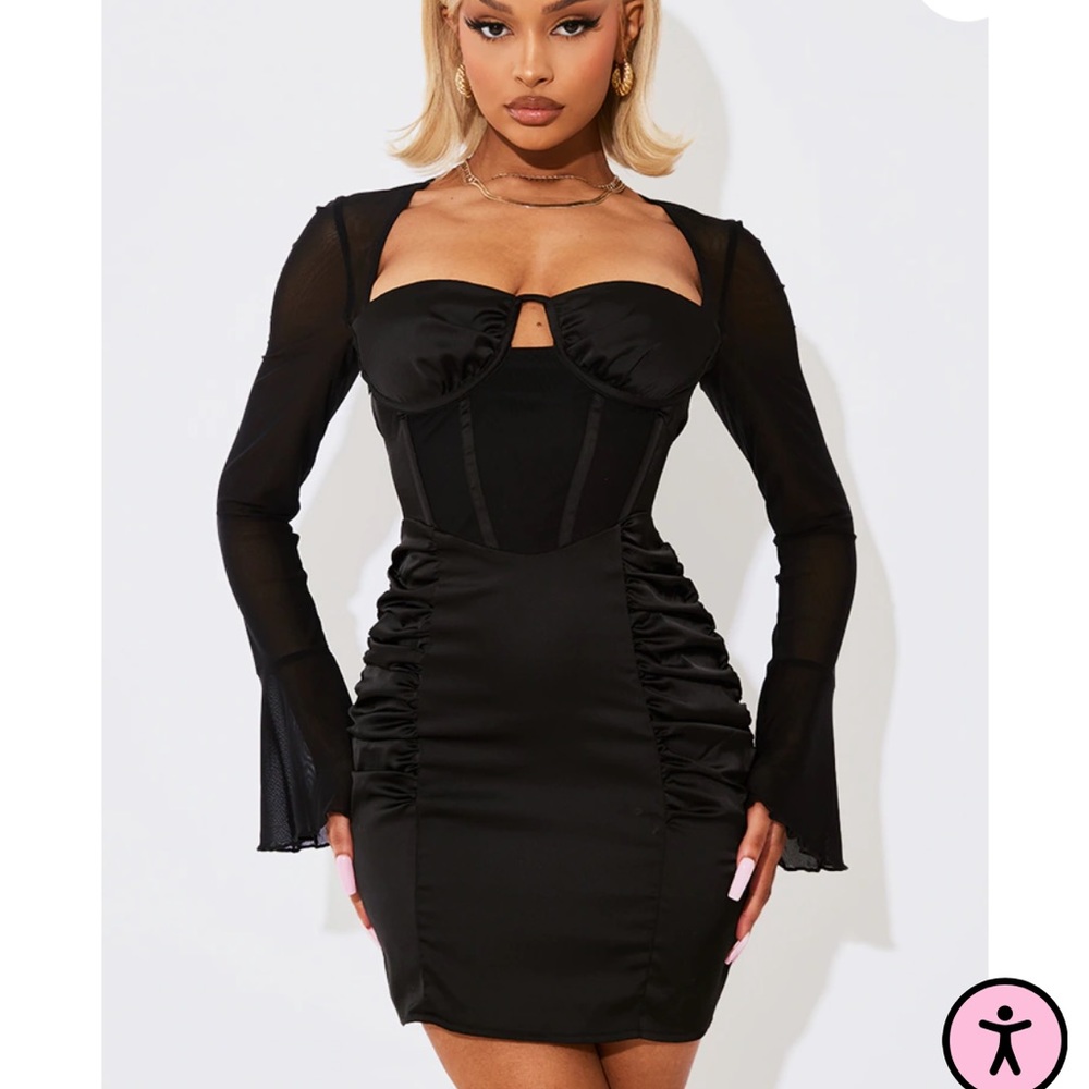 PrettyLittleThing fitted/corseted mini dress 🎀